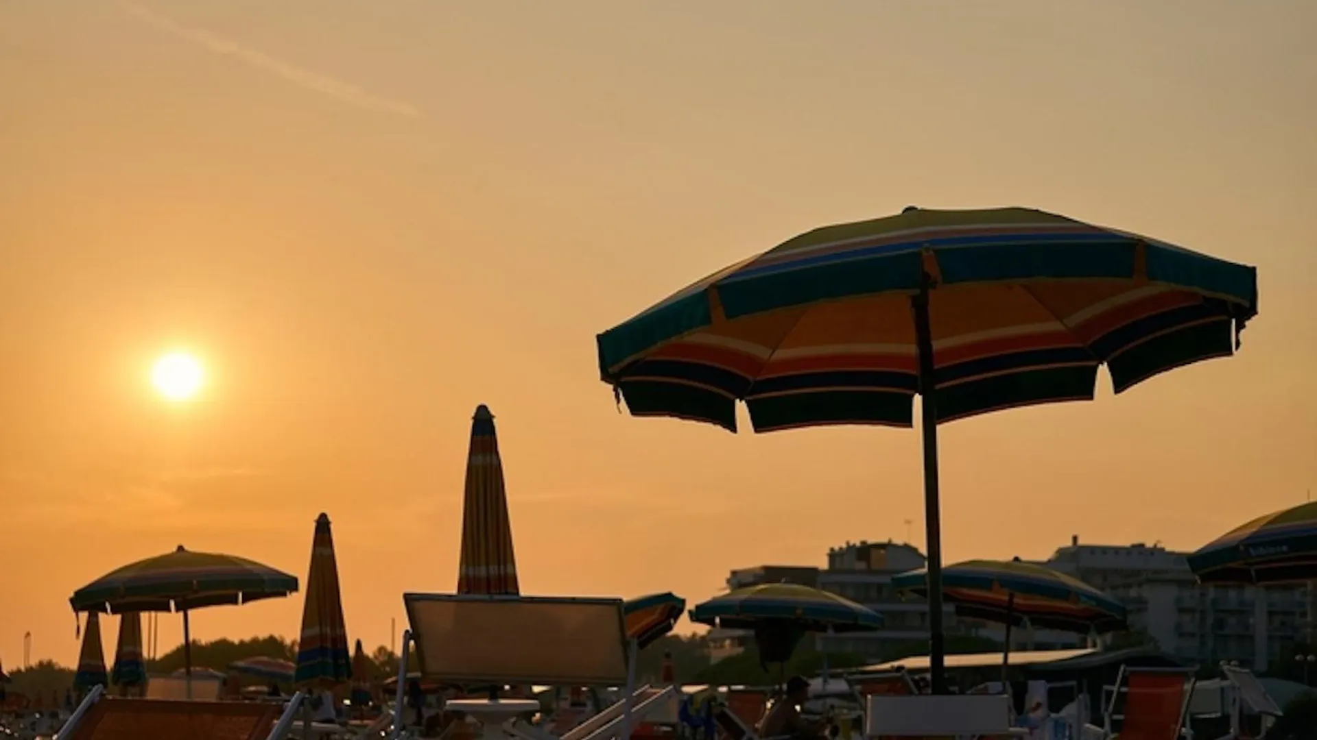 Enjoy The Peace On Our Beautiful Terrace - Beahost Apartment Bibione