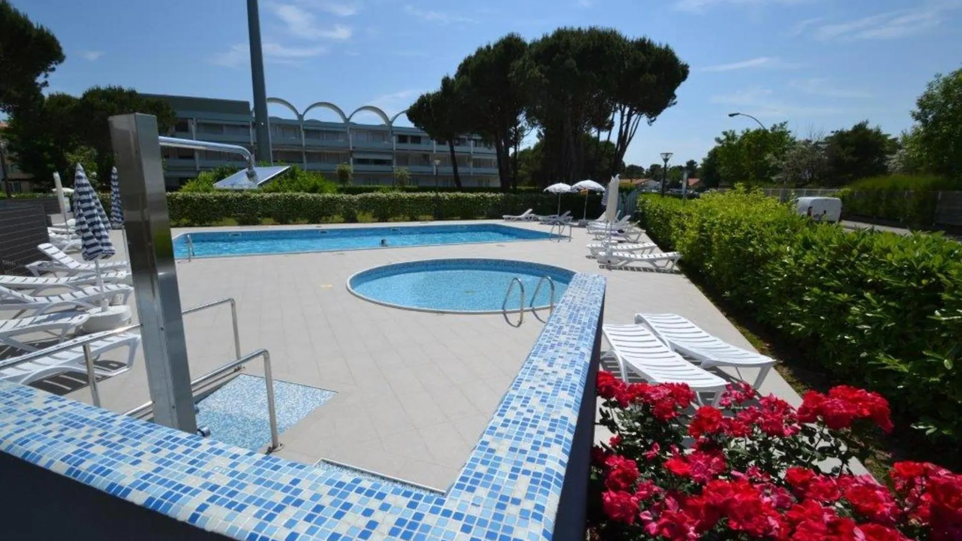 Enjoy The Peace On Our Beautiful Terrace - Beahost Apartment Bibione
